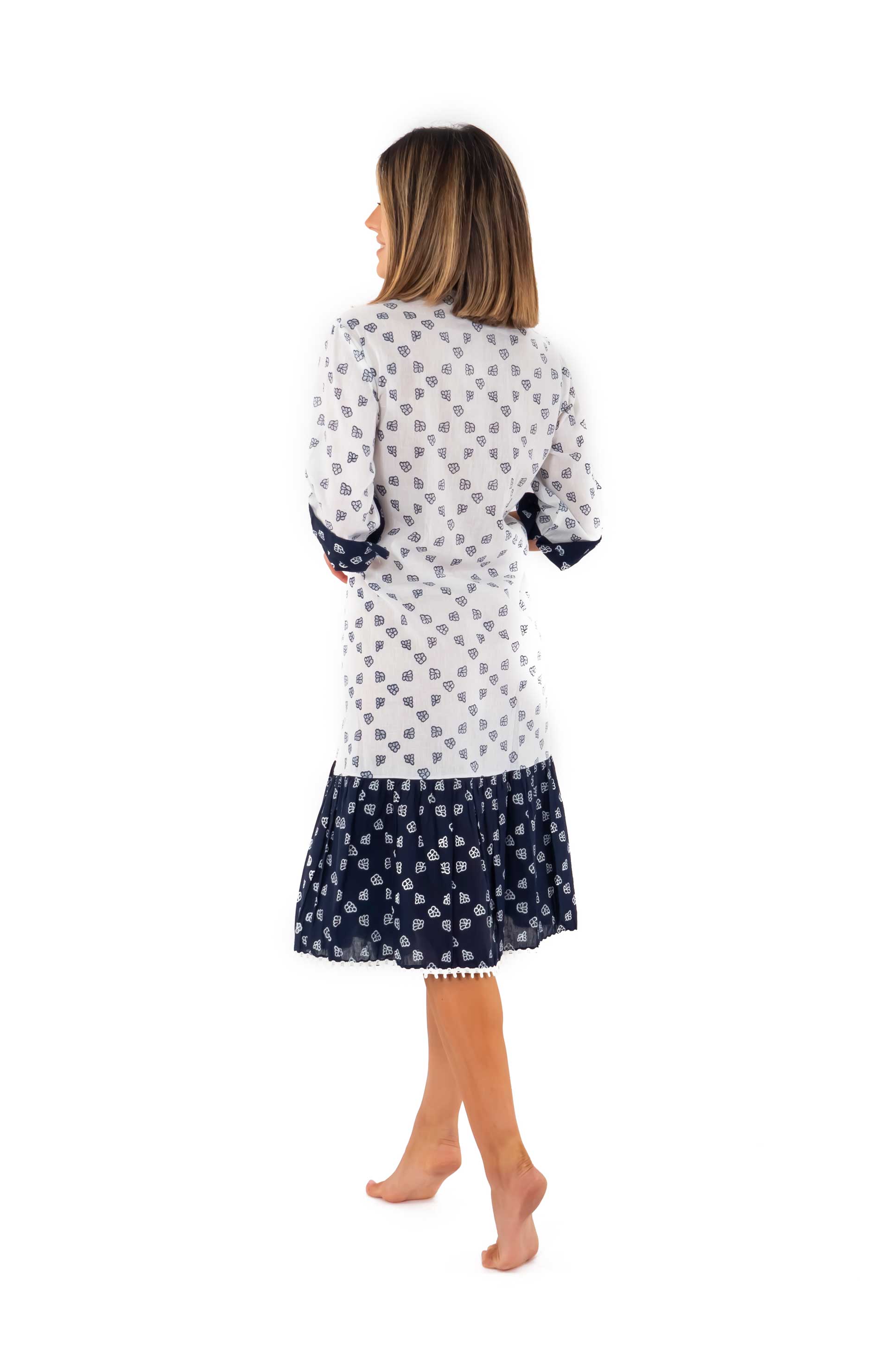 Vestito camicia bianco e blu con maniche 3/4